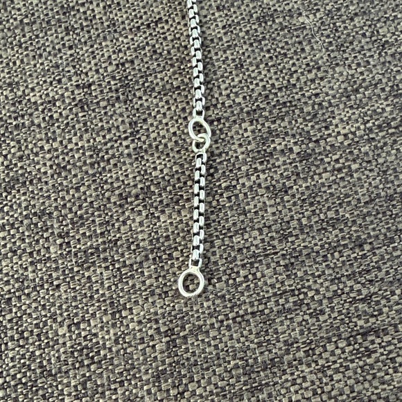 Authentic David Yurman Silver and Gold Interlocking Necklace - Picture 4 of 5